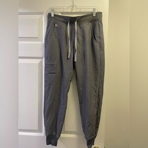 Figs Zamora Jogger Scrub Pants in gray size S/P